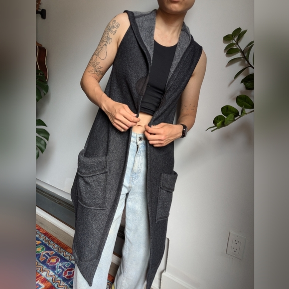 Annie Thompson Drape Hoodie Tunic Gray - small - Picture 3 of 7